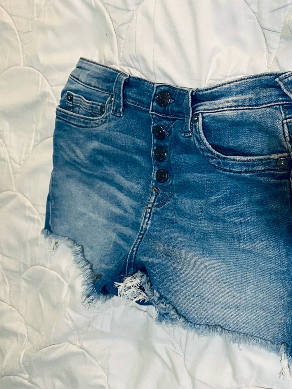Size 39 True Religion shorts never worn no tag